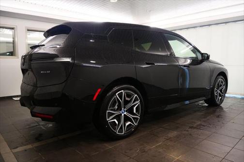 2025 BMW iX xDrive50
