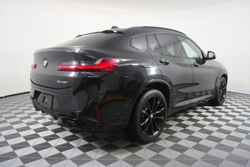 Black Sapphire Metallic 2024 BMW X4 xDrive30i