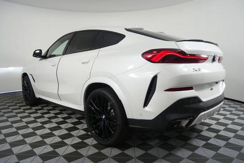 2026 BMW X6 xDrive40i
