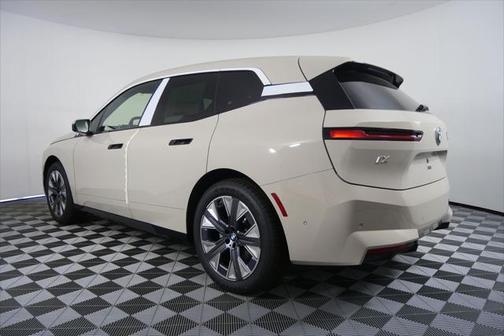 2026 BMW iX xDrive45