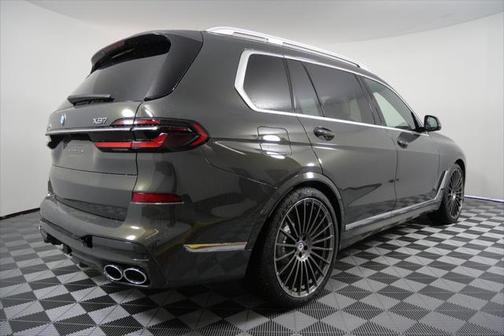 2025 BMW X7 ALPINA XB7
