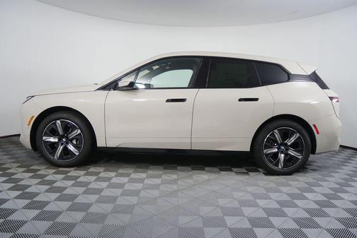 2026 BMW iX xDrive45