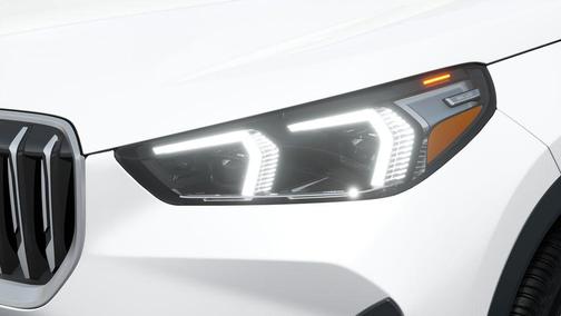 Mineral White Metallic 2026 BMW X1 xDrive28i