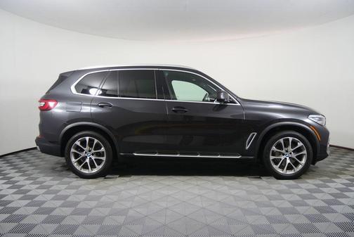 Dark Graphite Metallic 2020 BMW X5 sDrive40i