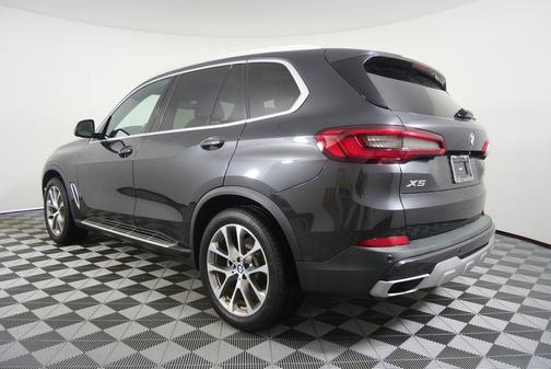 Dark Graphite Metallic 2020 BMW X5 sDrive40i