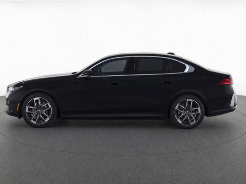 Black Sapphire Metallic 2024 BMW i5 eDrive40