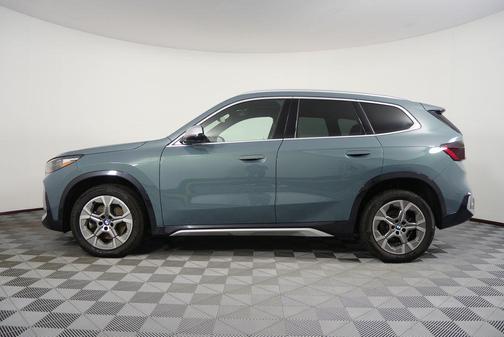 Cape York Green Metallic 2025 BMW X1 xDrive28i