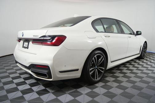 2022 BMW 750 i xDrive