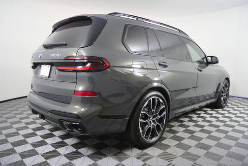 2026 BMW X7 M60i
