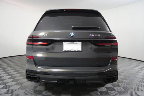 2026 BMW X7 M60i