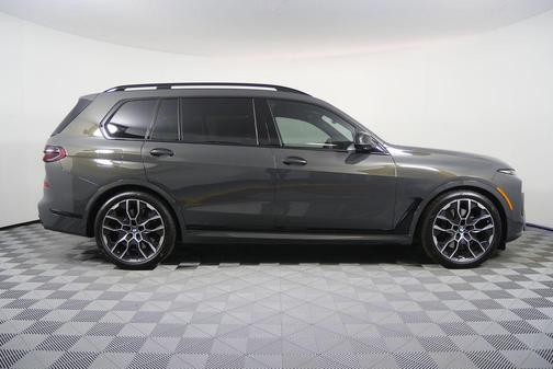 2026 BMW X7 M60i
