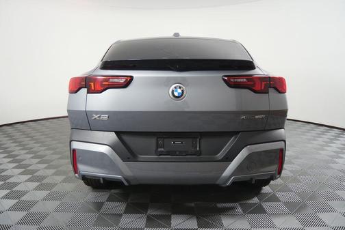 Skyscraper Grey Metallic 2025 BMW X2 xDrive28i