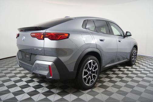 Skyscraper Grey Metallic 2025 BMW X2 xDrive28i
