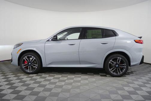 Brooklyn Grey Metallic 2026 BMW X2 xDrive28i
