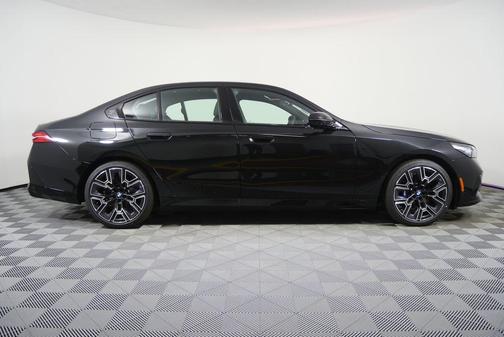 2026 BMW 530 530i