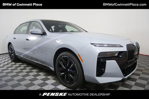 Brooklyn Grey Metallic 2026 BMW 750e i xDrive