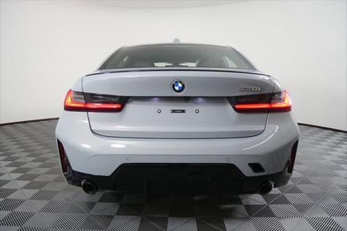 2025 BMW 330 i