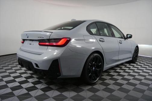 2025 BMW 330 i