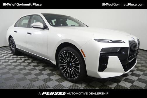 Mineral White Metallic 2026 BMW 740 740i
