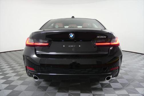 2025 BMW 330 i