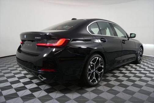 2025 BMW 330 i