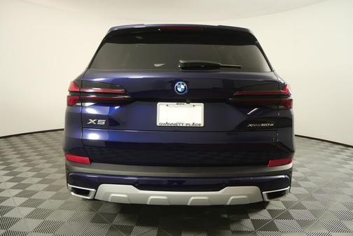 Tanzanite Blue II Metallic 2026 BMW X5 PHEV xDrive50e