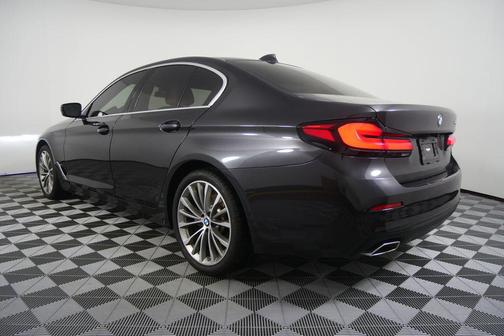 2023 BMW 530 i