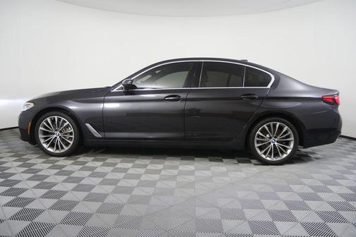 2023 BMW 530 i