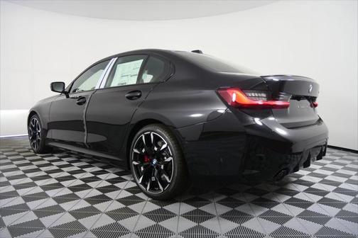 2025 BMW 330 i