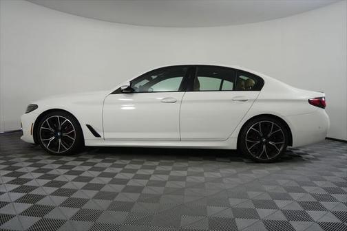 2023 BMW 530 i