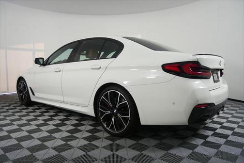 2023 BMW 530 i
