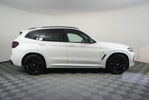 Mineral White Metallic 2024 BMW X3 M40i