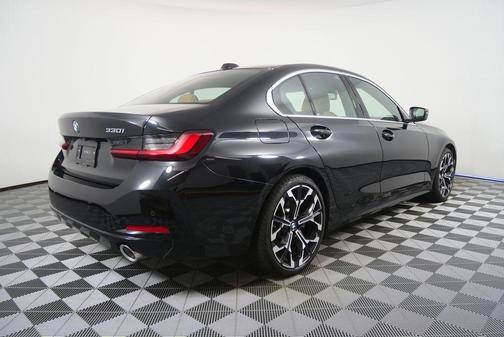 Black Sapphire Metallic 2025 BMW 330 330i