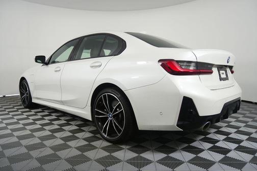2024 BMW 330e Base