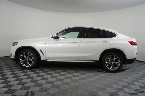 2024 BMW X4 xDrive30i