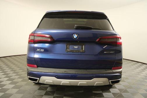 Phytonic Blue Metallic 2022 BMW X5 sDrive40i