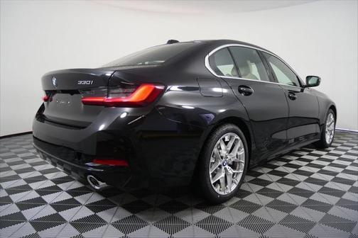 2025 BMW 330 i