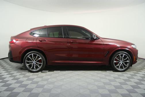 2023 BMW X4 M40i