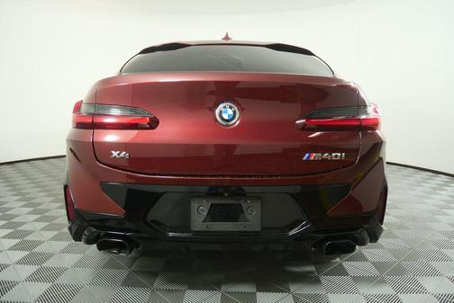 2023 BMW X4 M40i