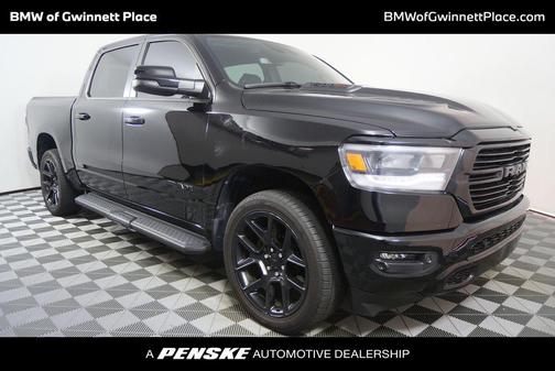 Diamond Black Crystal Pearlcoat 2023 RAM 1500 Laramie