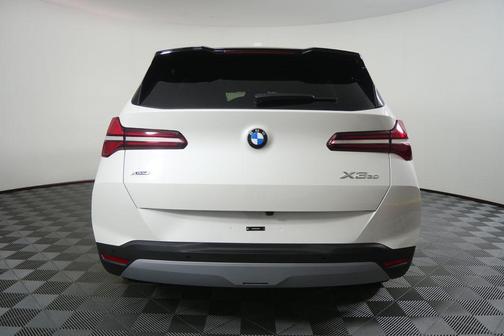 Mineral White Metallic 2026 BMW X3 30 xDrive