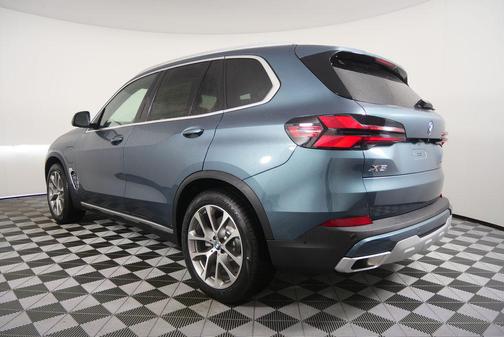 2026 BMW X5 PHEV xDrive50e