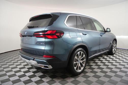 2026 BMW X5 PHEV xDrive50e