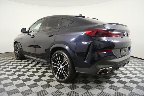 2023 BMW X6 M50i