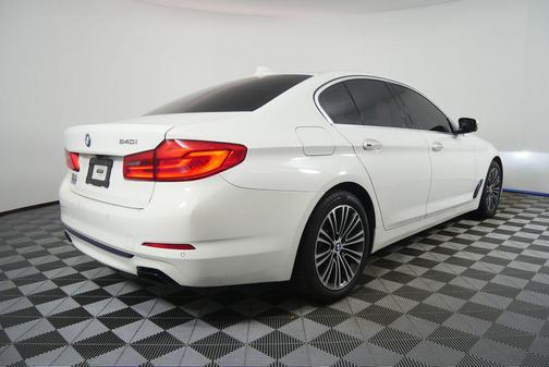 2018 BMW 540 540i