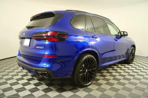 2026 BMW X5 M60i