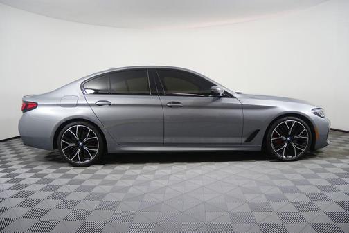 2023 BMW 530 i