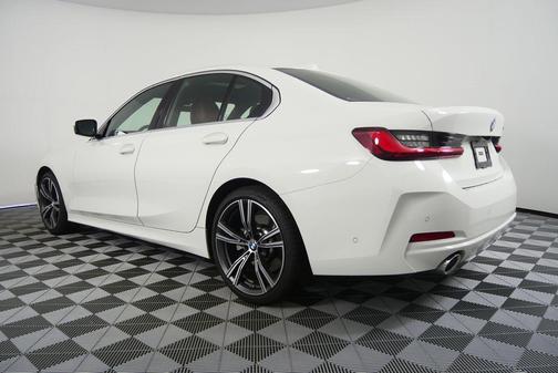 2024 BMW 330 i