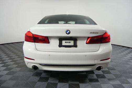 2019 BMW 530 530i