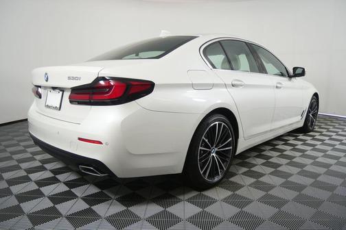 2023 BMW 530 i